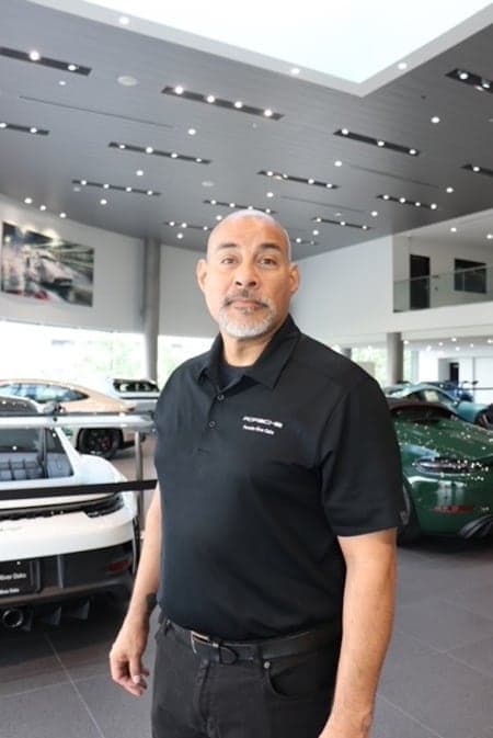 Photo of Eric Hinojosa